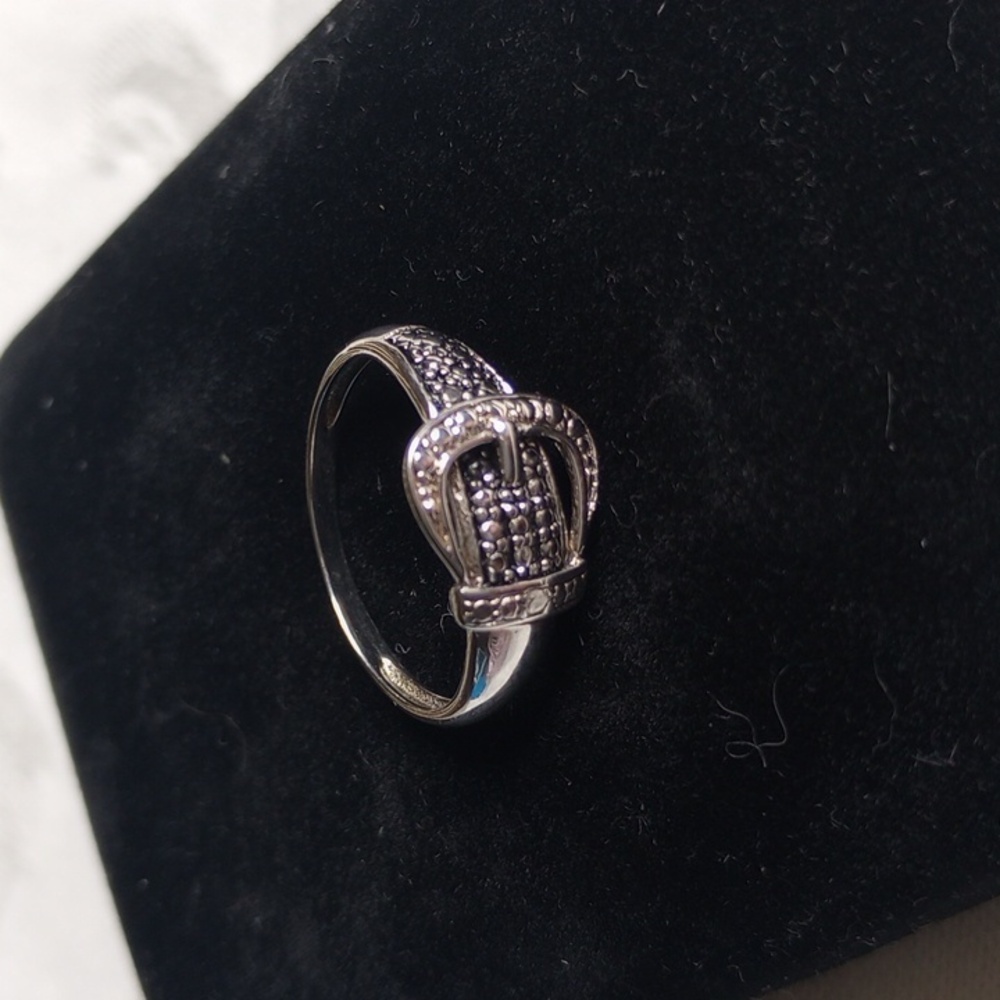 Dainty Buckle Antique Style 925 Silver size 7